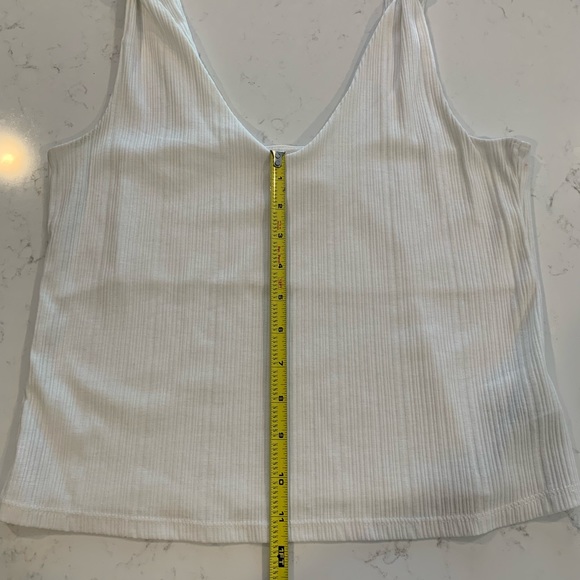 H&M Cream Crop Top, Size M - Picture 8 of 9